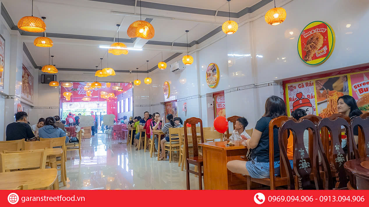 STREET FOOD VÀ LƯU TRỮ NHỮNG GIÂY PHÚT MÓN ĂN ĐÁNG NHỚ