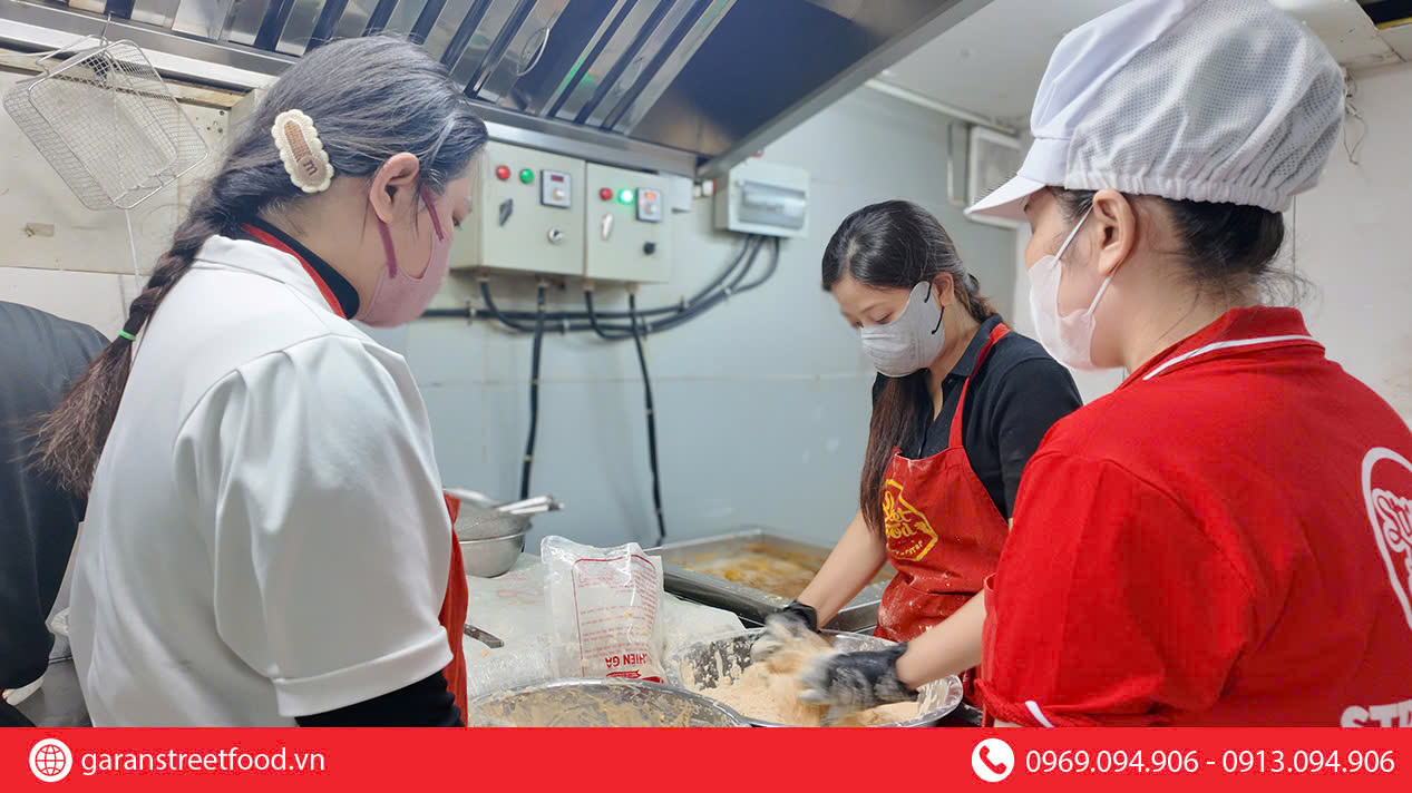 NHƯỢNG QUYỀN GÀ RÁN KHÔNG KHÓ - HỌC HỎI TỪ TRẢI NGHIỆM THỰC TẾ