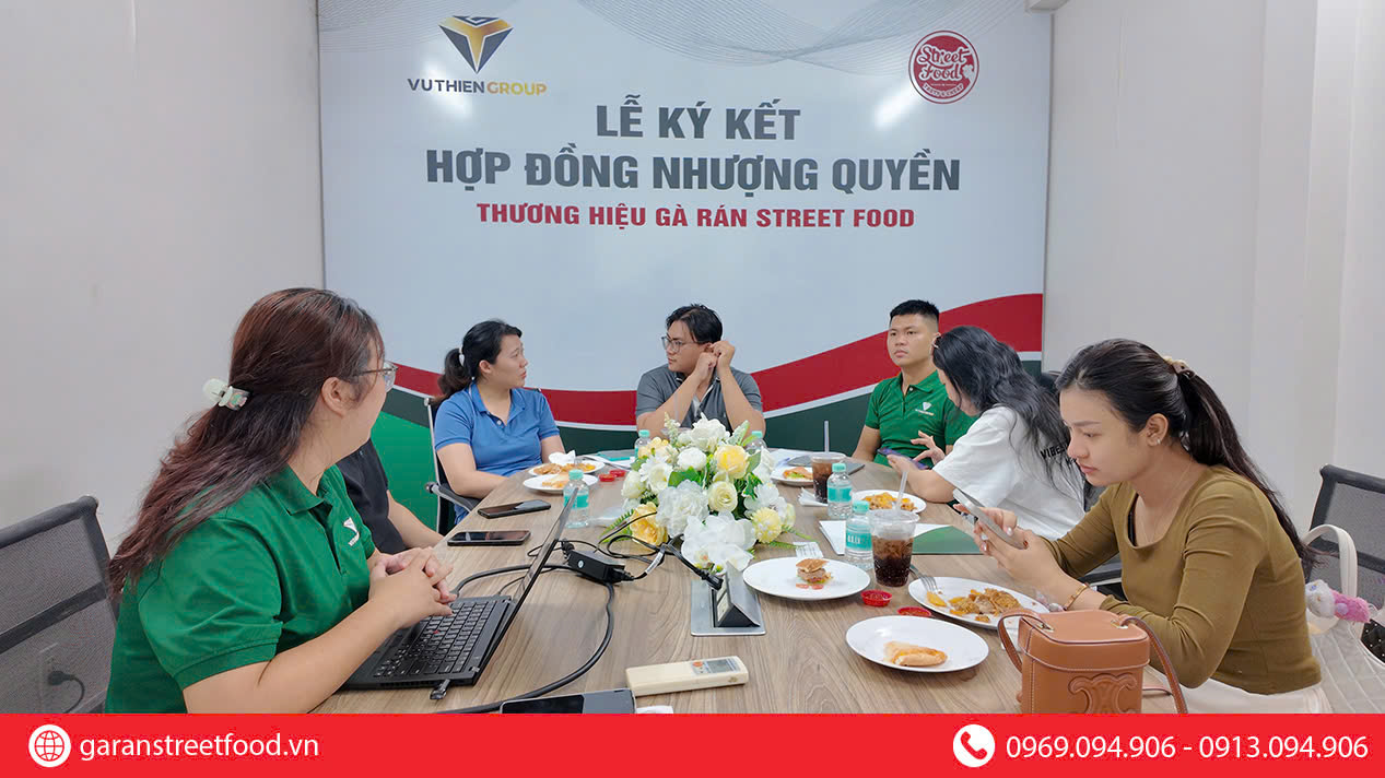 NHƯỢNG QUYỀN GÀ RÁN KHÔNG KHÓ - HỌC HỎI TỪ TRẢI NGHIỆM THỰC TẾ