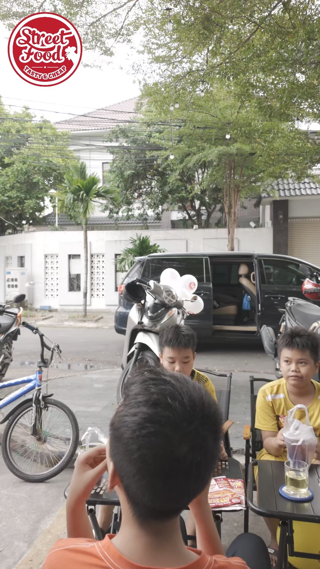 Thực khách Street Food