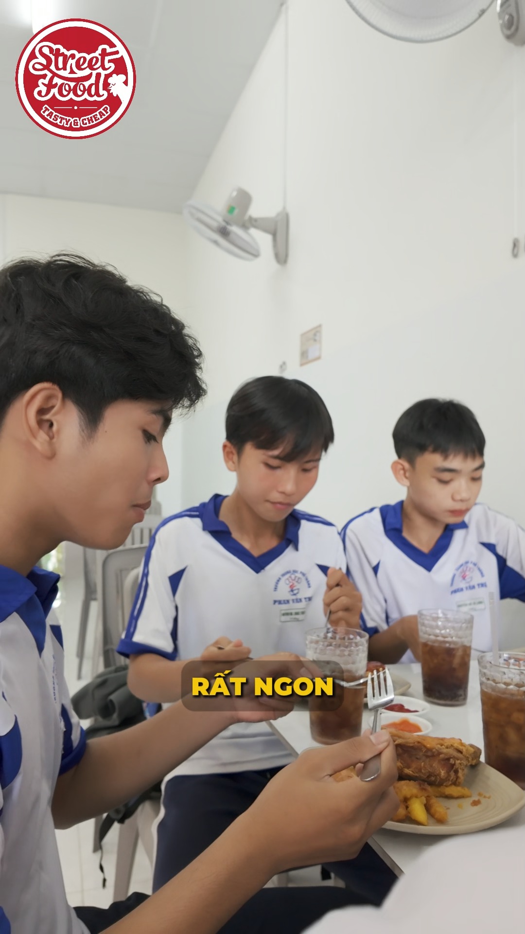 Thực khách Street Food