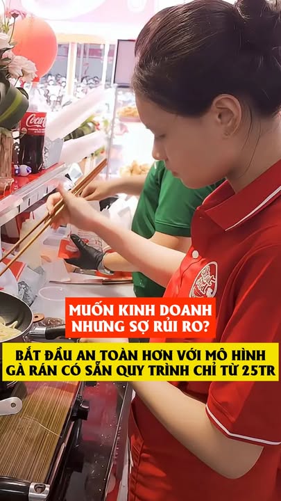 Chế biến gà rán tại Street Food An Khương