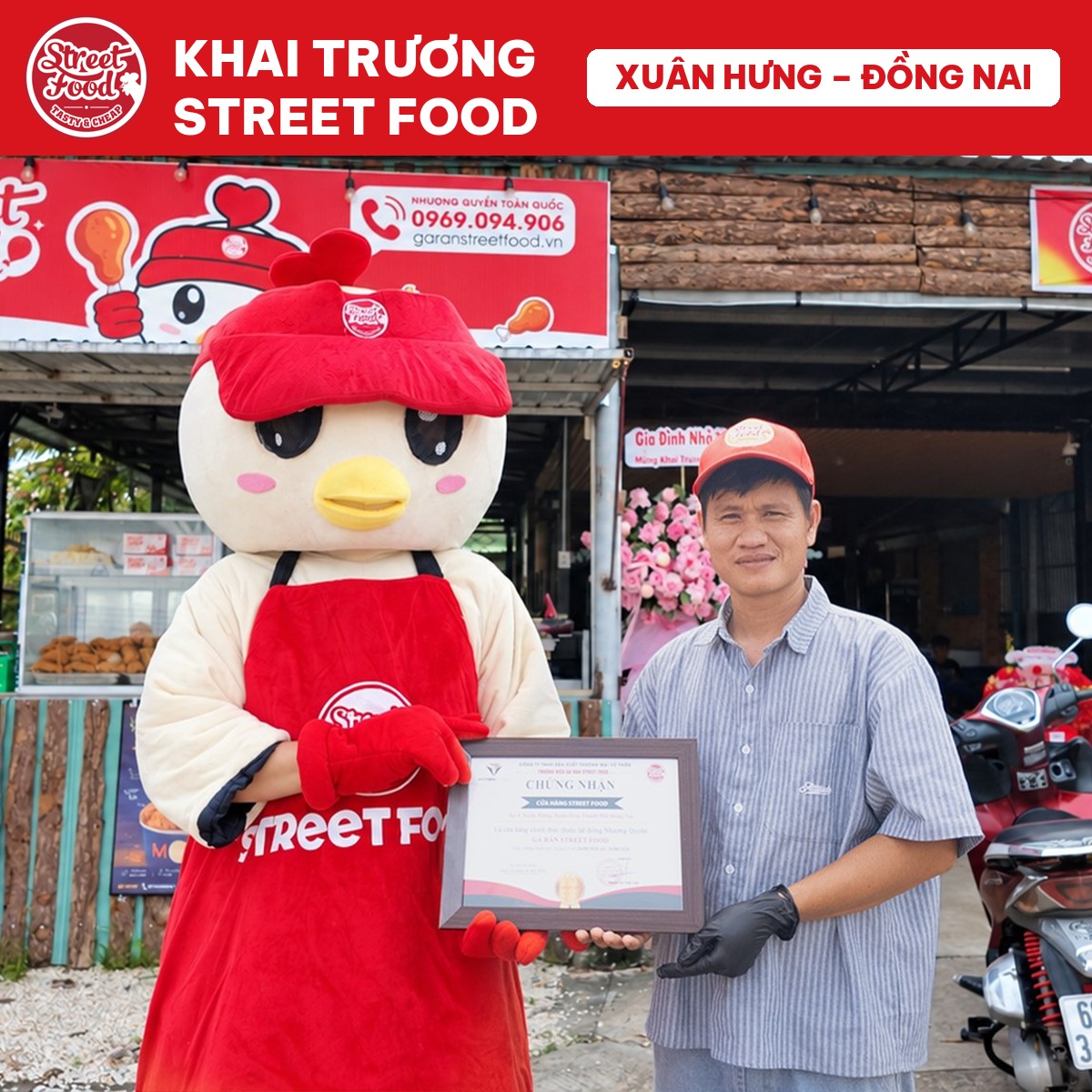 Anh Hy nhận chứng nhận cửa hàng Gà Rán Street Food Xuân Hưng – Đồng Nai
